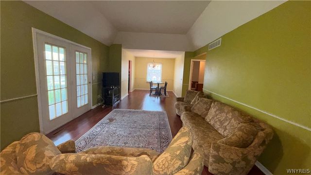 22 Bristol Drive B, Amherst, NY 14228