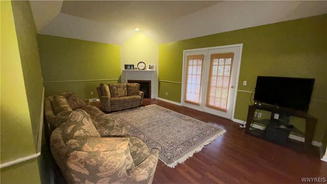 22 Bristol Drive B, Amherst, NY 14228