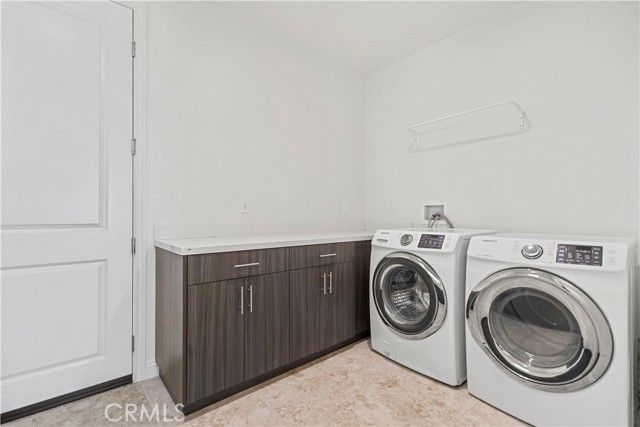 1062 Summit Oak Dr, Lake Forest (el Toro), CA 92679