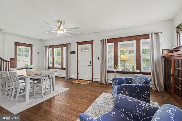 163 E DERRY RD, Hershey, PA 17033