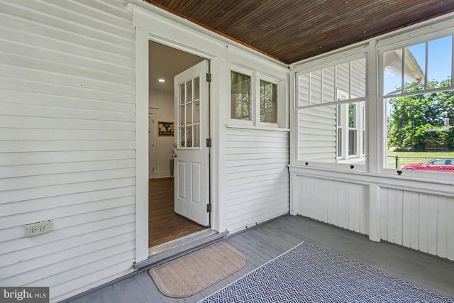 163 E DERRY RD, Hershey, PA 17033