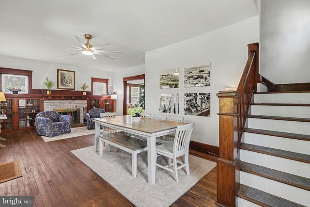 163 E DERRY RD, Hershey, PA 17033