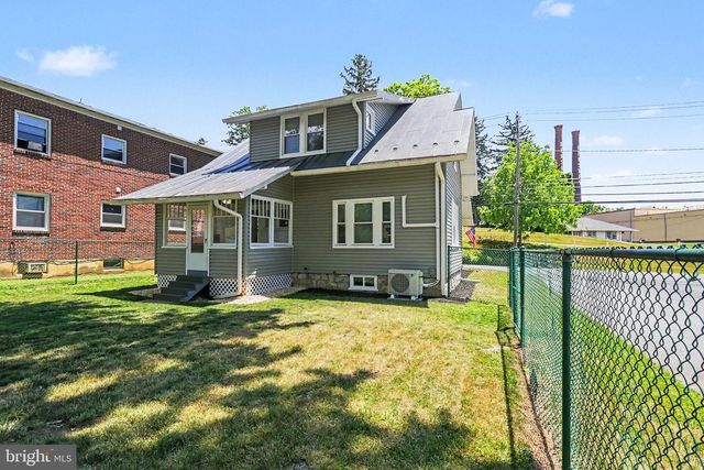 163 E DERRY RD, Hershey, PA 17033