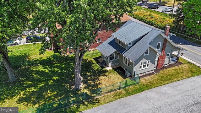 163 E DERRY RD, Hershey, PA 17033