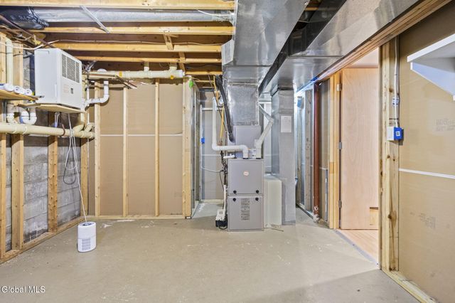 2 Norland Court, Wilton, NY 12866