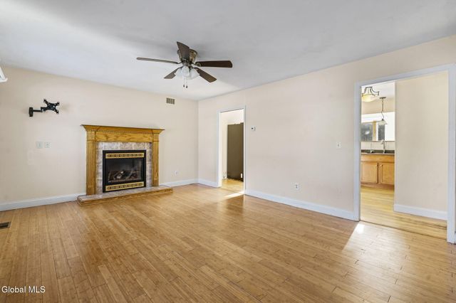 2 Norland Court, Wilton, NY 12866