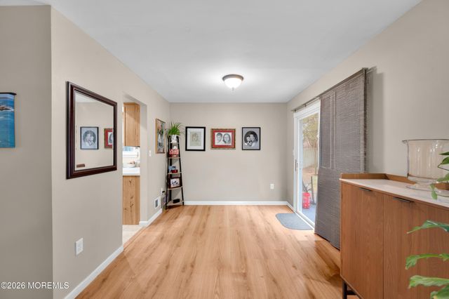 7 Deck Court, Howell, NJ 07731