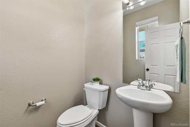 17778 E 44th Avenue, Denver, CO 80249