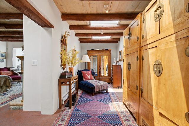 797 Camino Del Monte Sol, Santa Fe, NM 87505