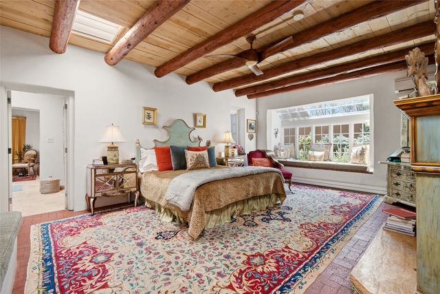 797 Camino Del Monte Sol, Santa Fe, NM 87505