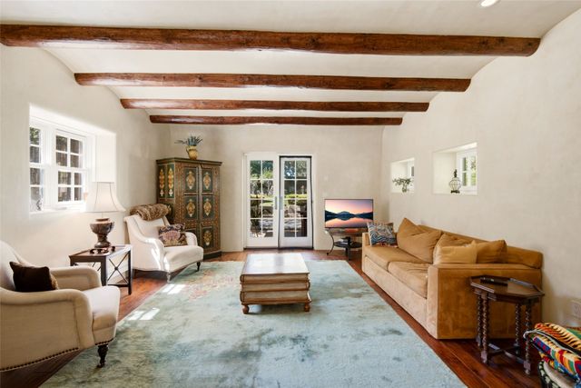 797 Camino Del Monte Sol, Santa Fe, NM 87505