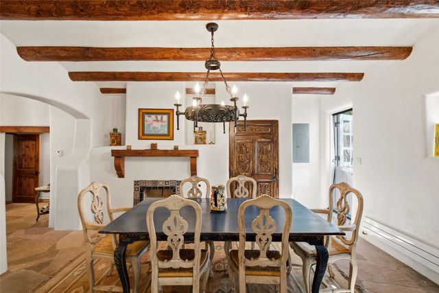 797 Camino Del Monte Sol, Santa Fe, NM 87505