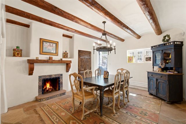 797 Camino Del Monte Sol, Santa Fe, NM 87505