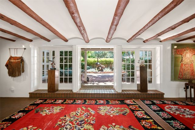 797 Camino Del Monte Sol, Santa Fe, NM 87505