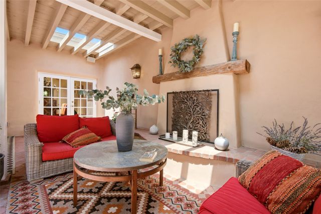 797 Camino Del Monte Sol, Santa Fe, NM 87505