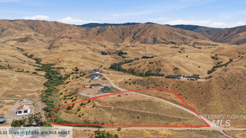 2 Calvin Dr, Horseshoe Bend, ID 83629 photo 1
