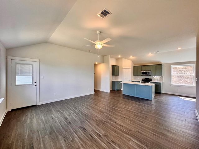 131 County Road 5102 B, Cleveland, TX 77327