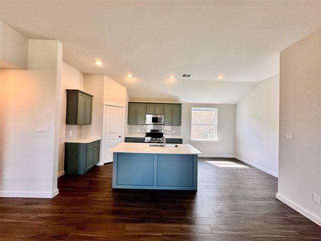 131 County Road 5102 B, Cleveland, TX 77327