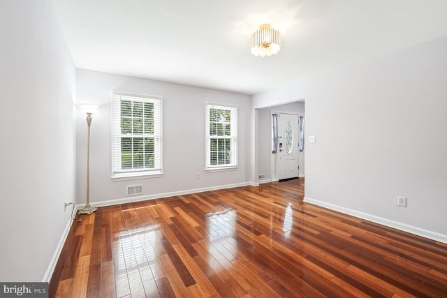 28 REDDING RIDGE DR, N Potomac, MD 20878