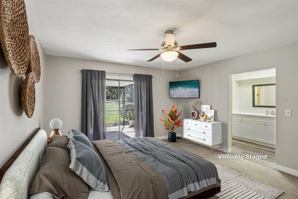 Image 12 of property listing at 4234 GOLF CLUB LANE, Tampa, FL 33618