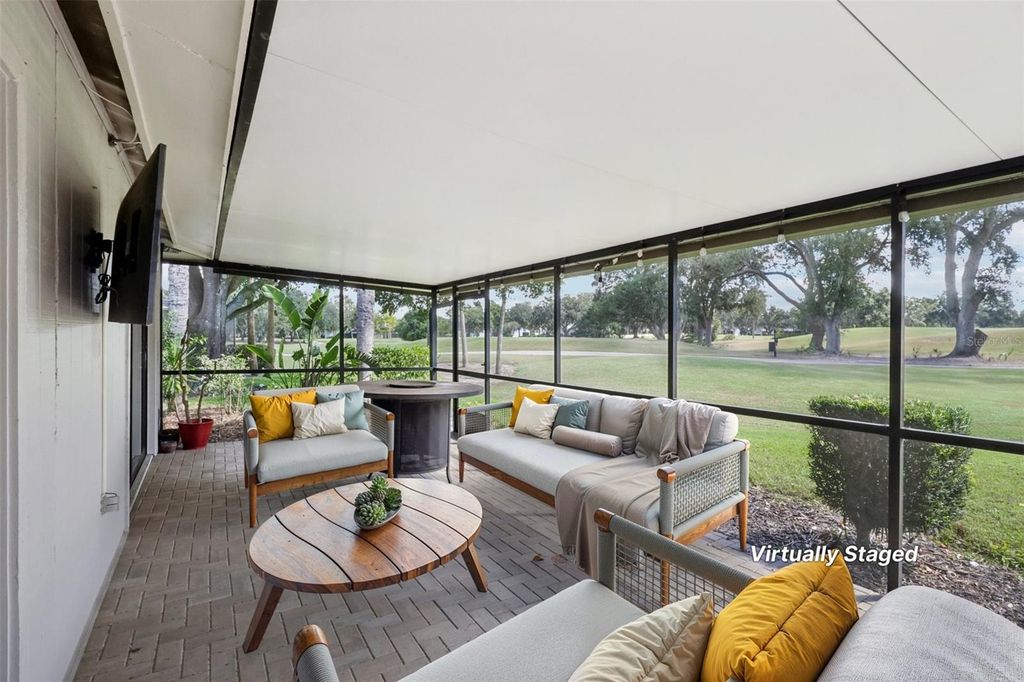 Image 21 of property listing at 4234 GOLF CLUB LANE, Tampa, FL 33618