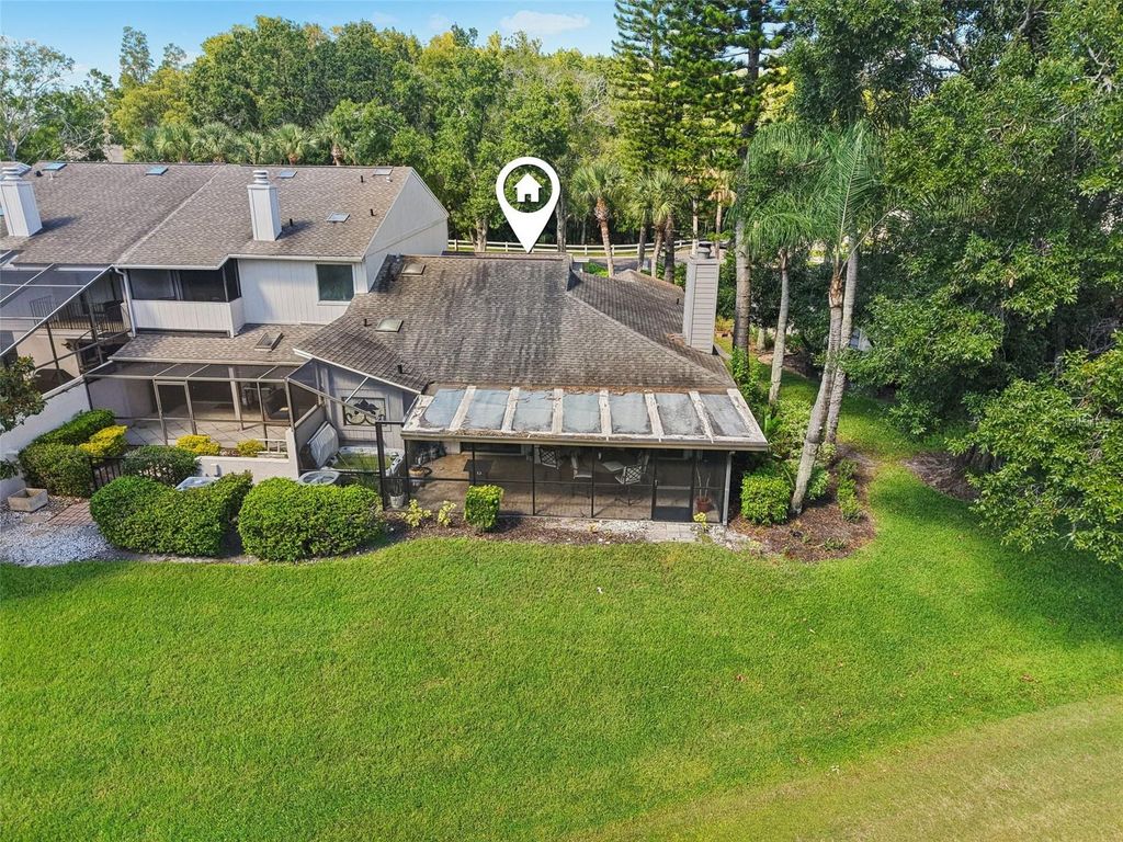 Image 30 of property listing at 4234 GOLF CLUB LANE, Tampa, FL 33618