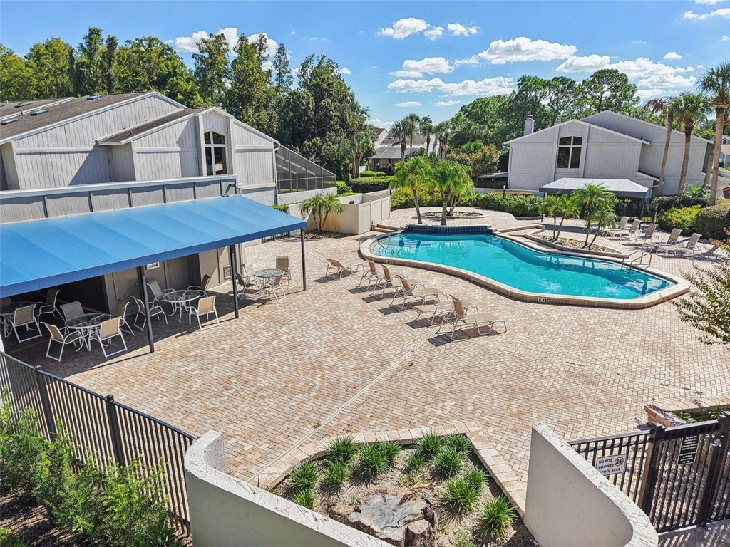 Image 37 of property listing at 4234 GOLF CLUB LANE, Tampa, FL 33618