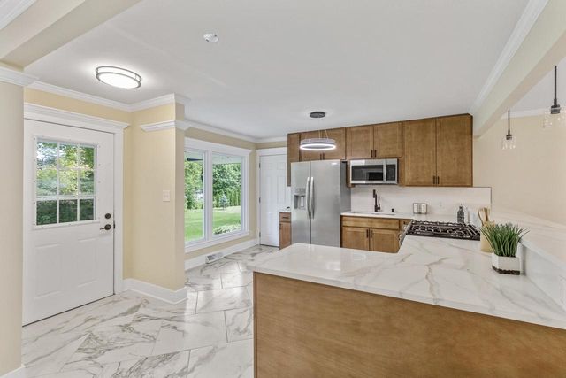 4540 N 148th STREET, Brookfield, WI 53005