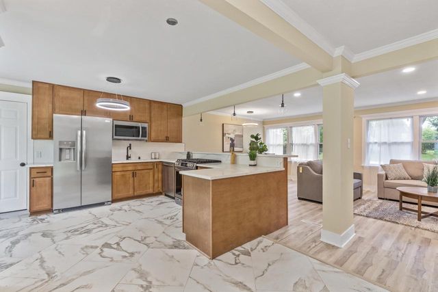 4540 N 148th STREET, Brookfield, WI 53005
