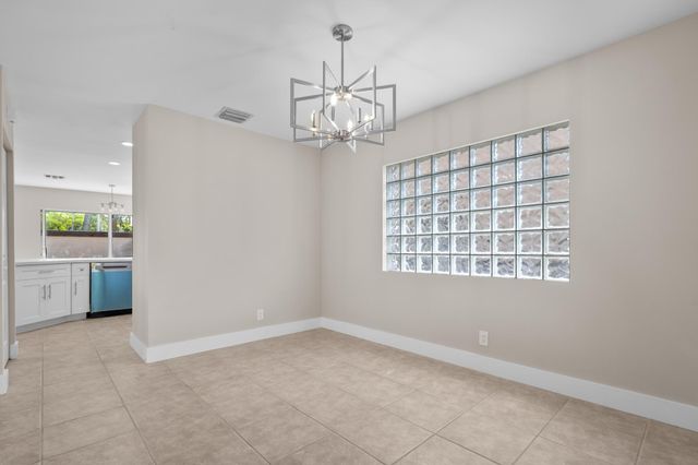 4250 NW 1st Place, Deerfield Beach, FL 33442