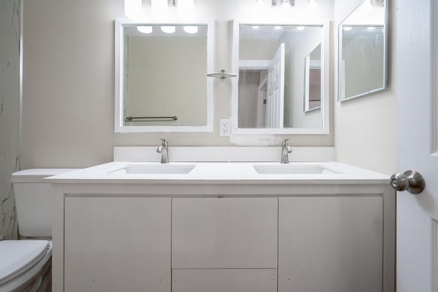 4250 NW 1st Place, Deerfield Beach, FL 33442
