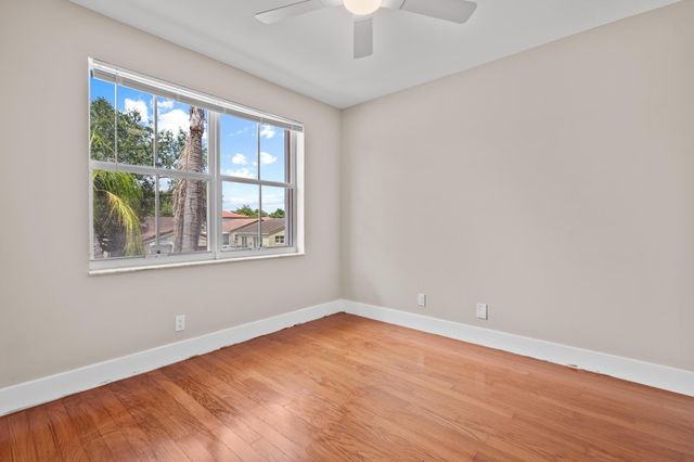 4250 NW 1st Place, Deerfield Beach, FL 33442