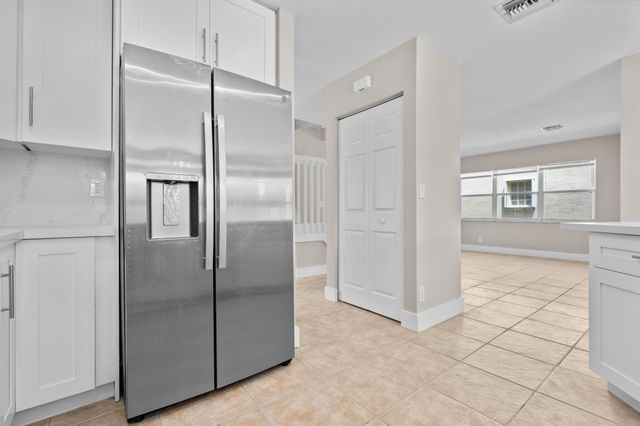 4250 NW 1st Place, Deerfield Beach, FL 33442