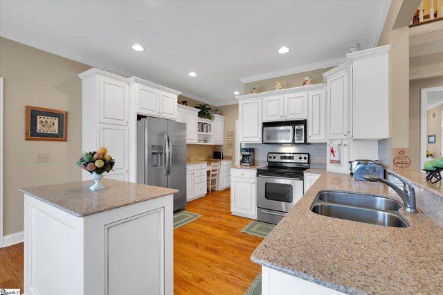 101 Edens Garden Way, Six Mile, SC 29682