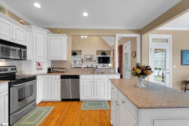 101 Edens Garden Way, Six Mile, SC 29682