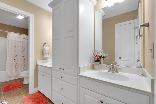 101 Edens Garden Way, Six Mile, SC 29682