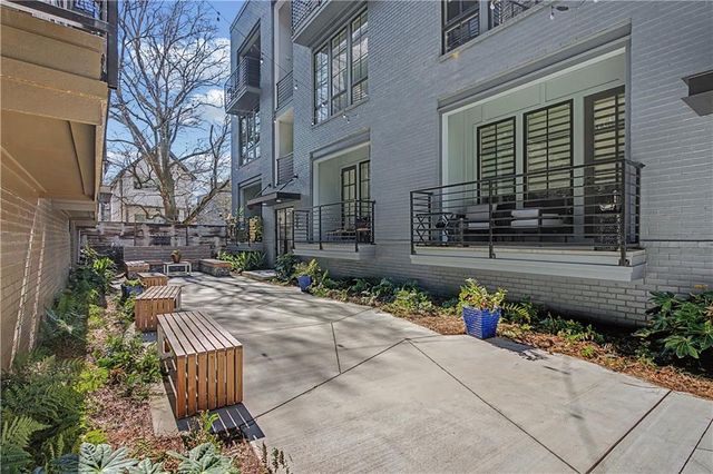 123 Beardon SE Circle 8, Atlanta, GA 30316