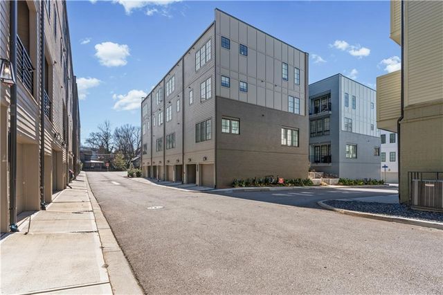 123 Beardon SE Circle 8, Atlanta, GA 30316