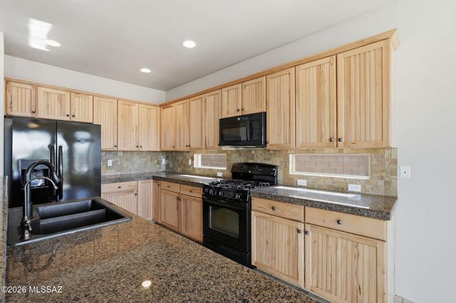 17540 S Indigo Crest Pass, Vail, AZ 85641