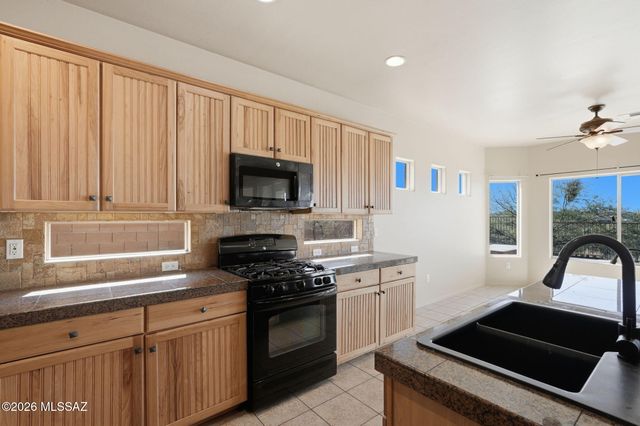 17540 S Indigo Crest Pass, Vail, AZ 85641