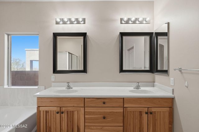 17540 S Indigo Crest Pass, Vail, AZ 85641