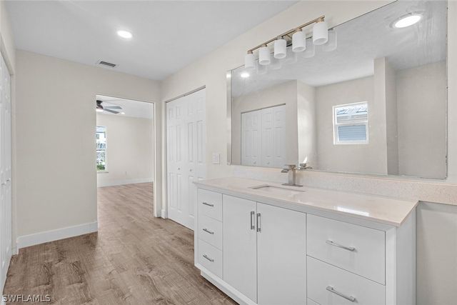 1284 Rainbow CT, Naples, FL 34110