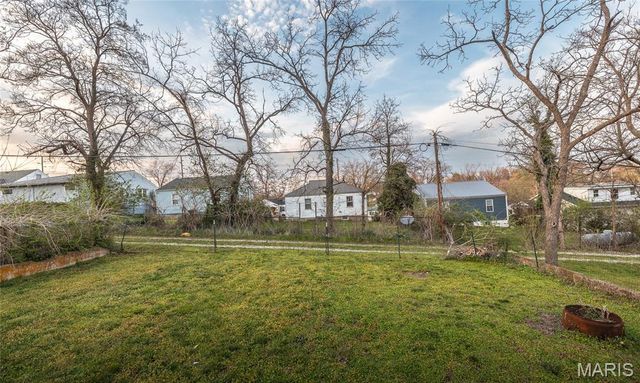 709 E 6th Street, Rolla, MO 65401