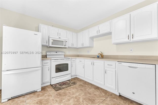 127 NW 108th Ave 643L, Pembroke Pines, FL 33026