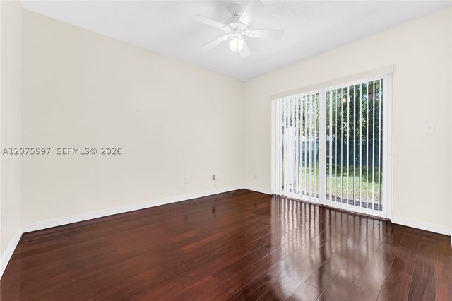 127 NW 108th Ave 643L, Pembroke Pines, FL 33026