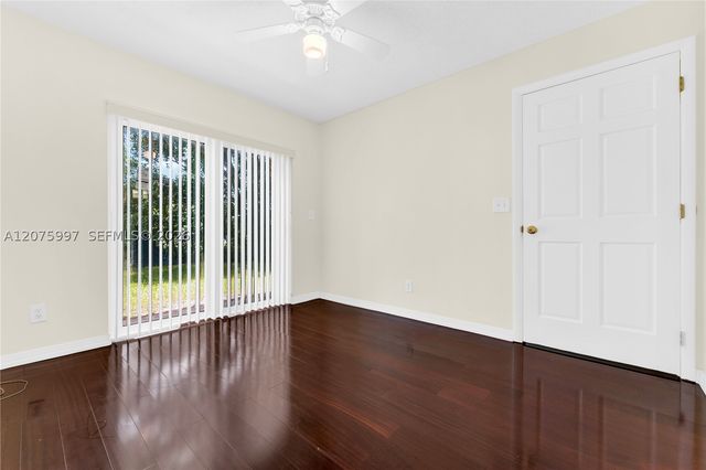 127 NW 108th Ave 643L, Pembroke Pines, FL 33026