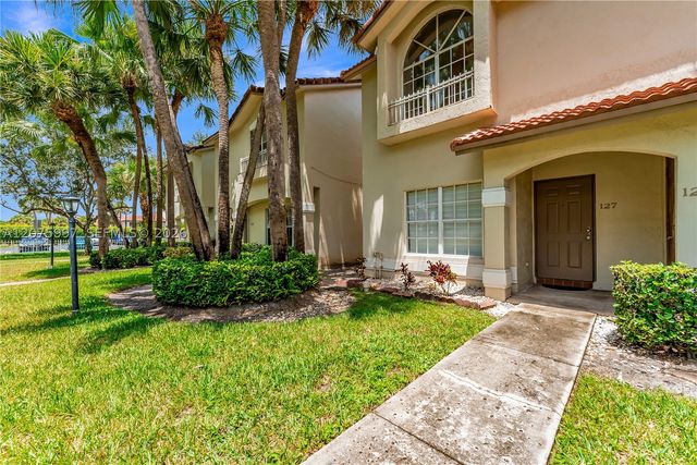 127 NW 108th Ave 643L, Pembroke Pines, FL 33026