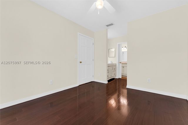 127 NW 108th Ave 643L, Pembroke Pines, FL 33026