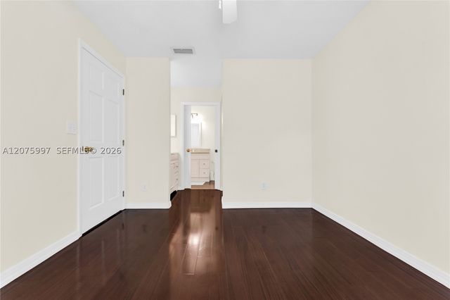 127 NW 108th Ave 643L, Pembroke Pines, FL 33026