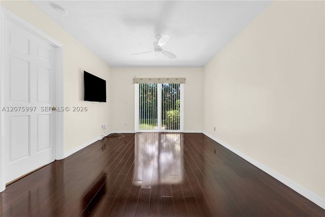 127 NW 108th Ave 643L, Pembroke Pines, FL 33026